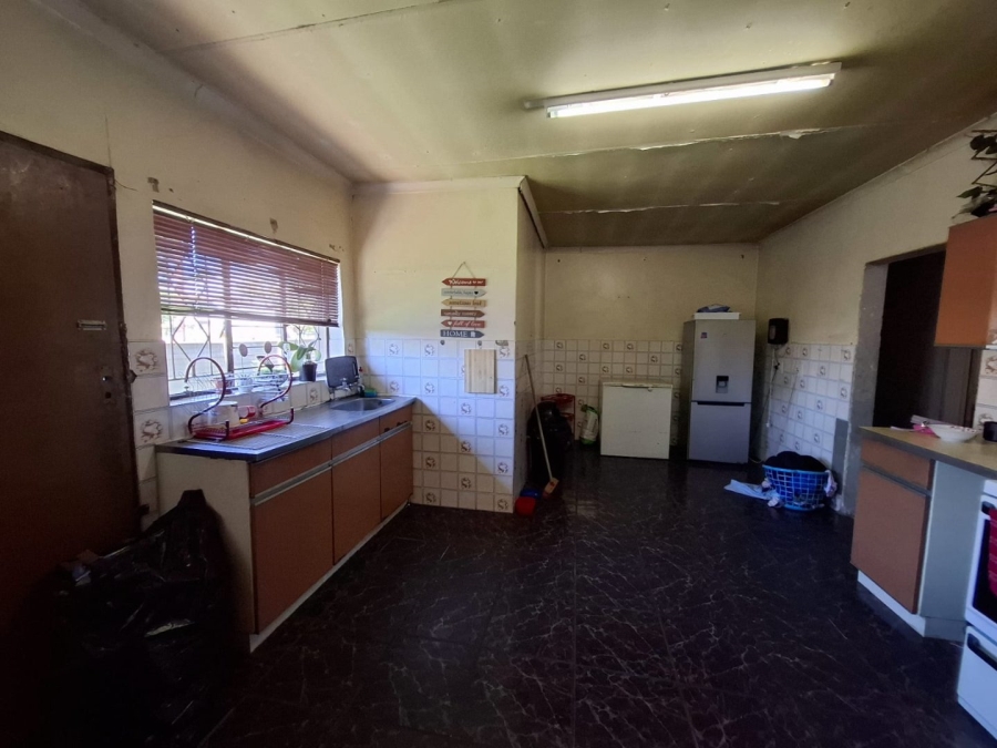 4 Bedroom Property for Sale in Oos Einde North West